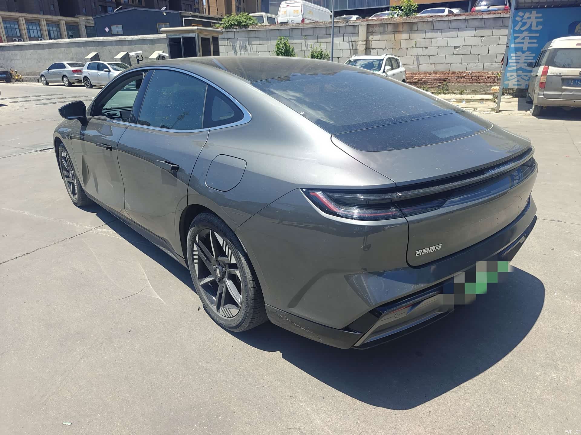 Geely E8, 2024 4