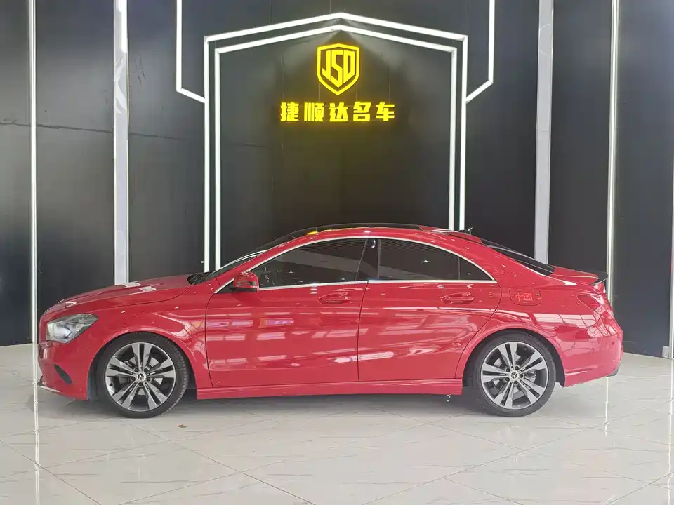 Mercedes-Benz CLA