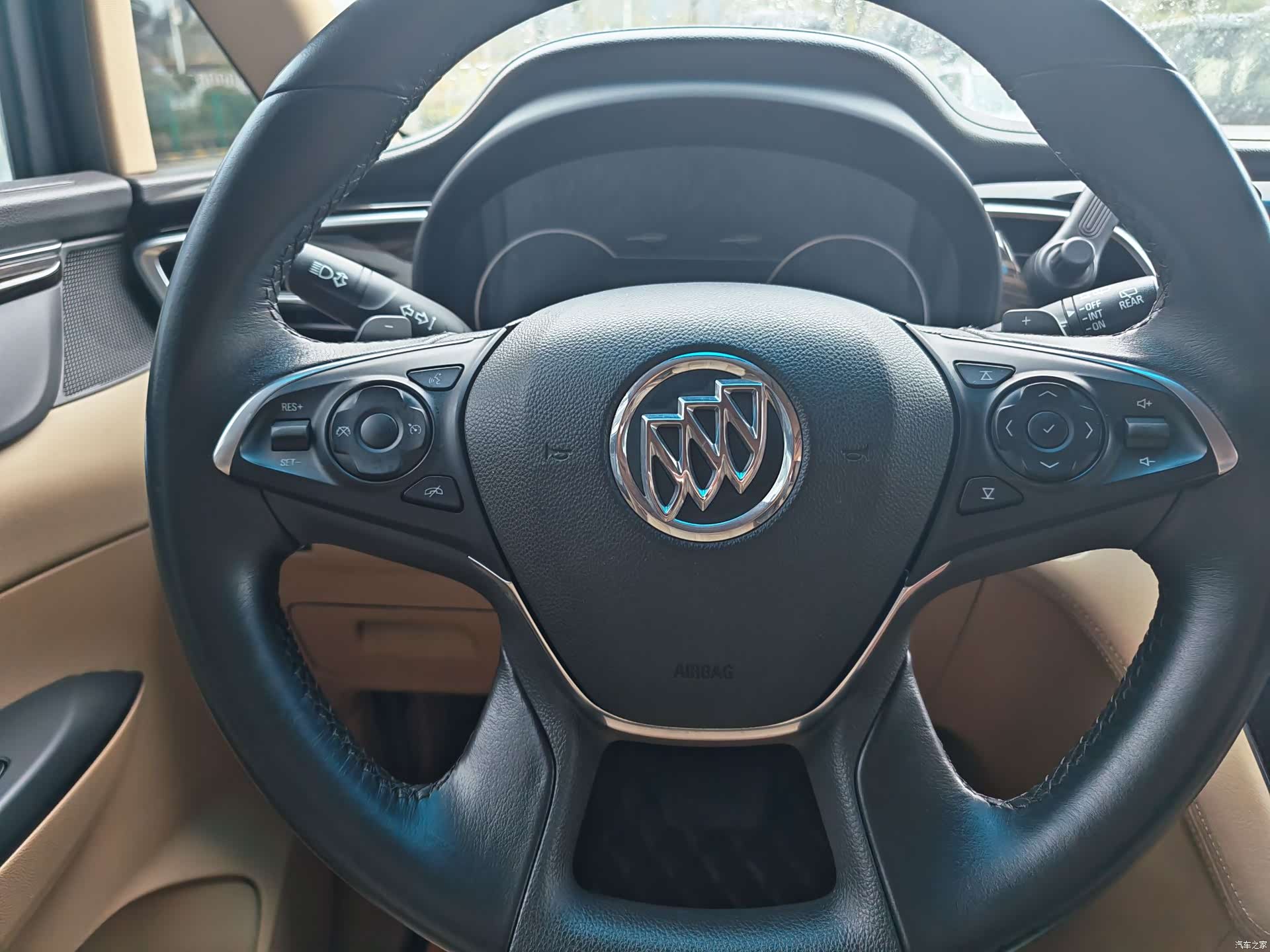 Buick GL8, 2018 7