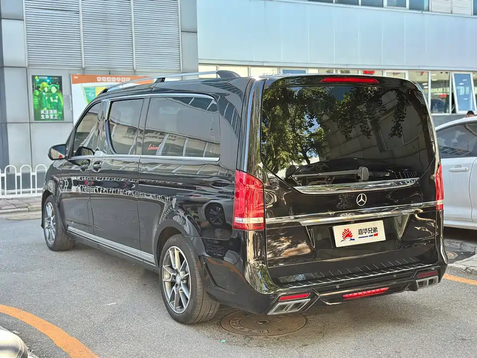 Mercedes-Benz V-class