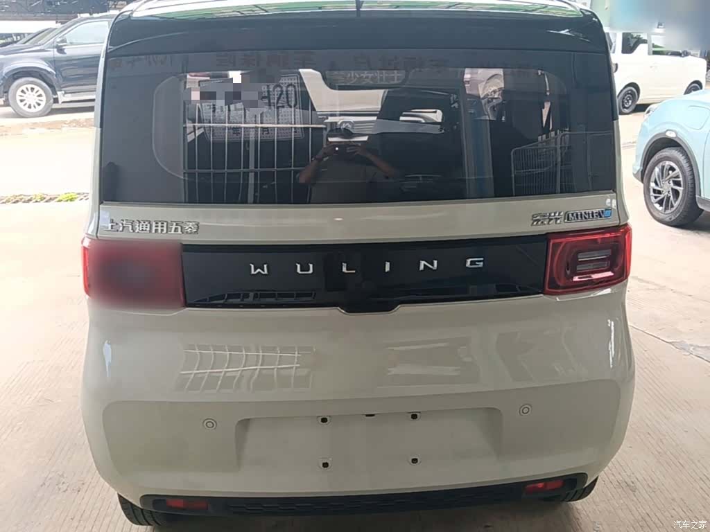 Wuling MINIEV, 2022 6