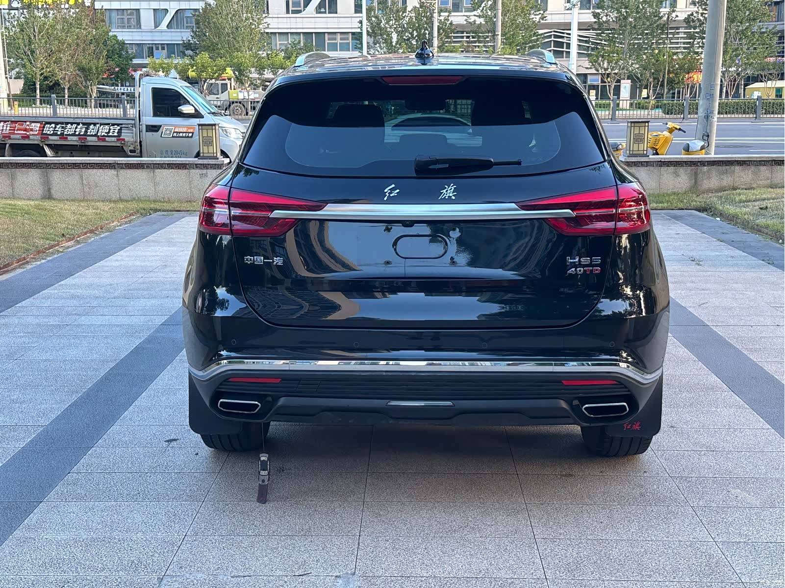 Hongqi HS5, 2023 все фото