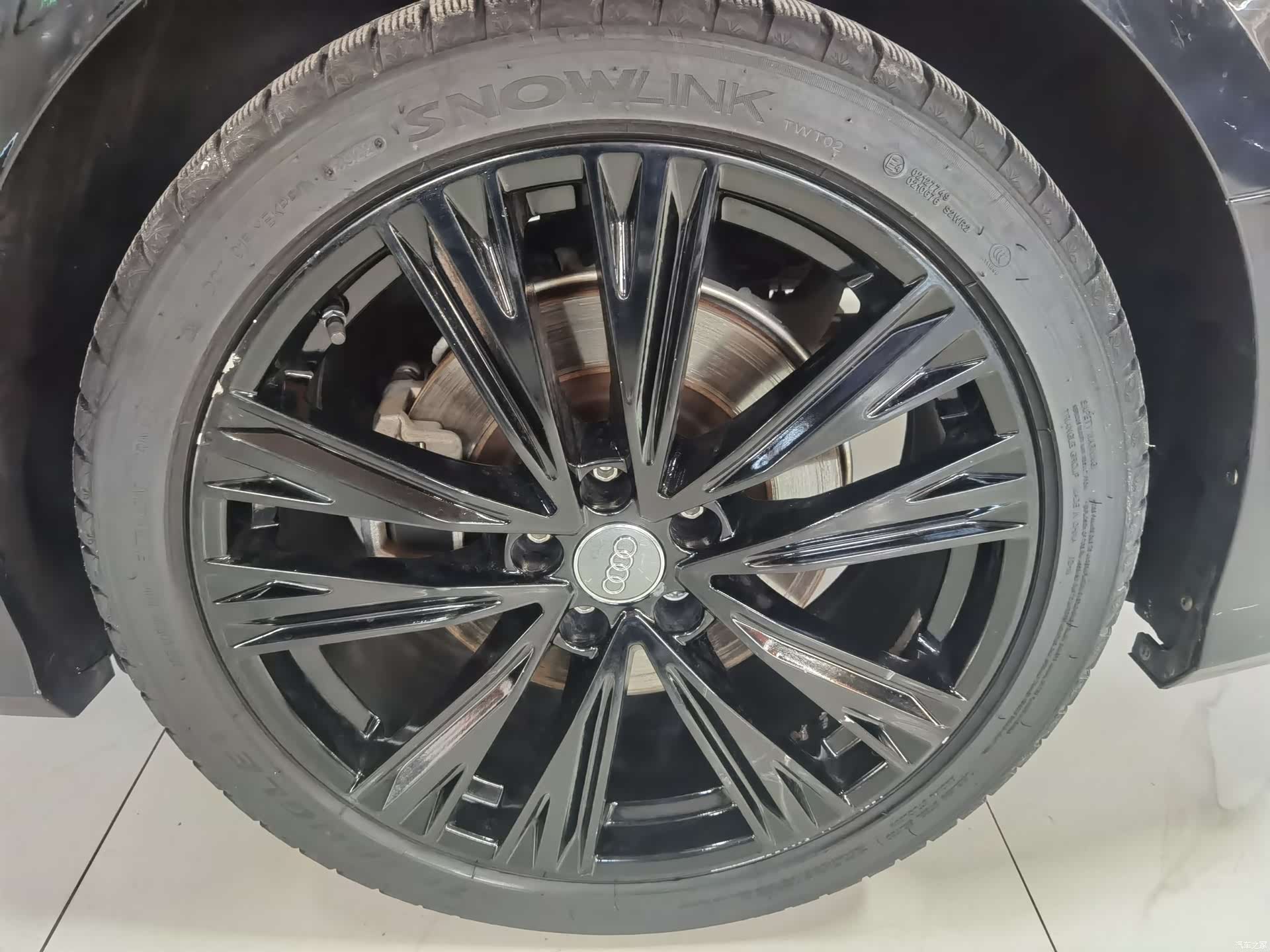 Audi A6L, 2019 27