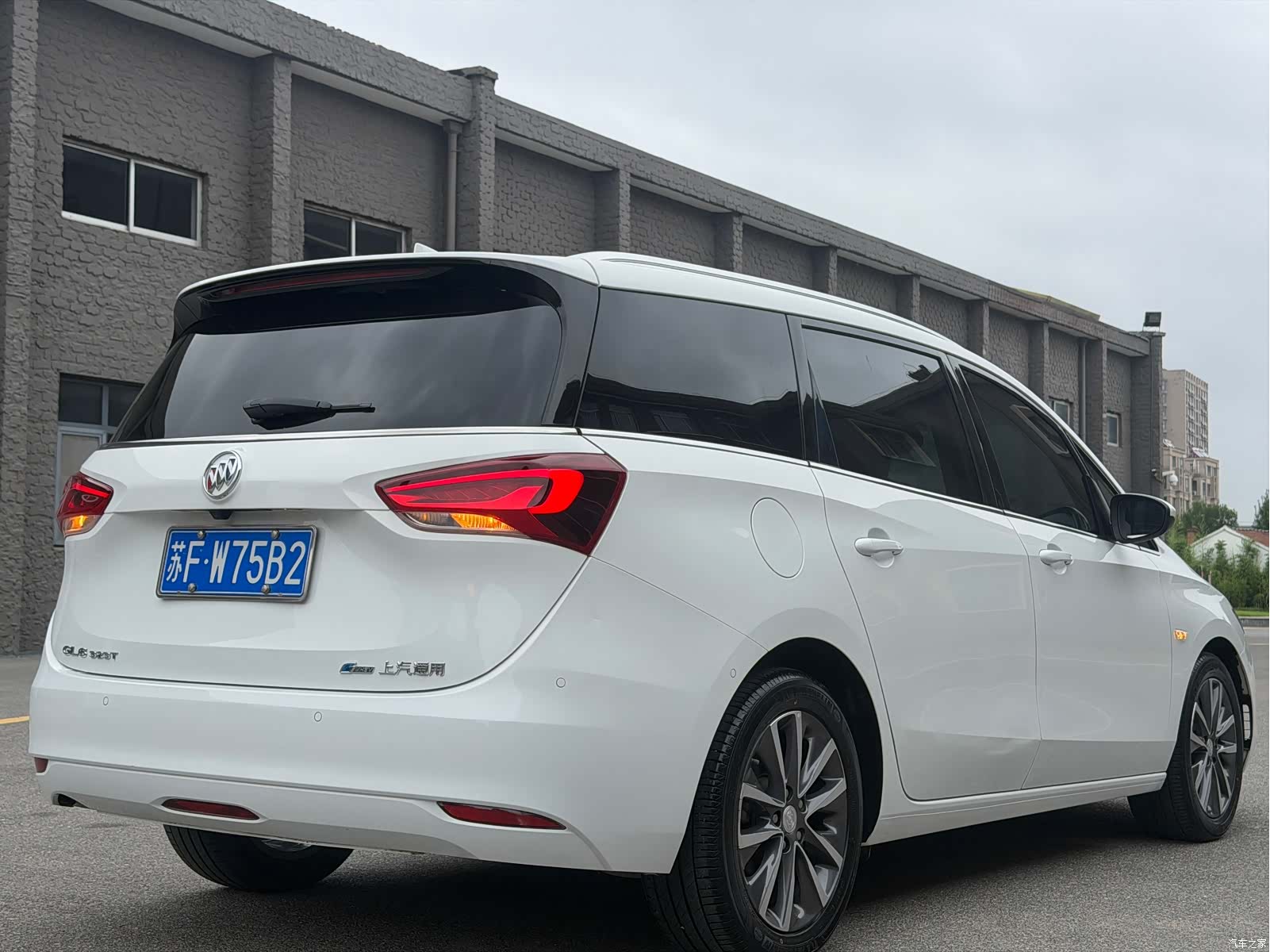 Buick GL6, 2022 6