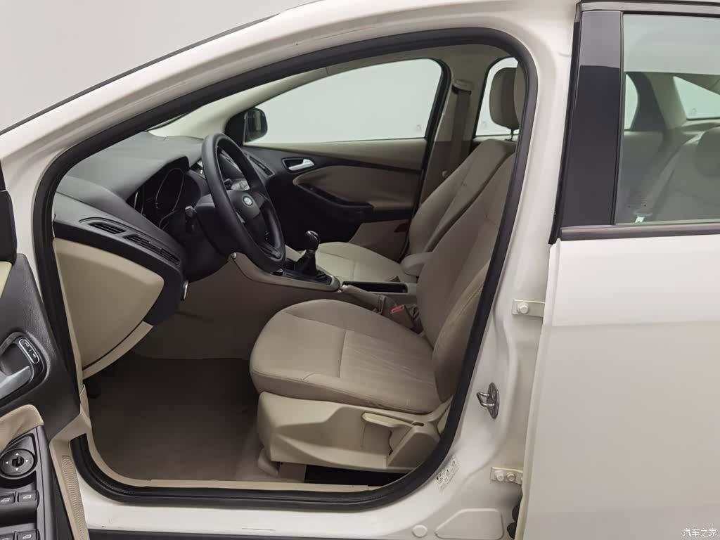 Ford Focus, 2016 10