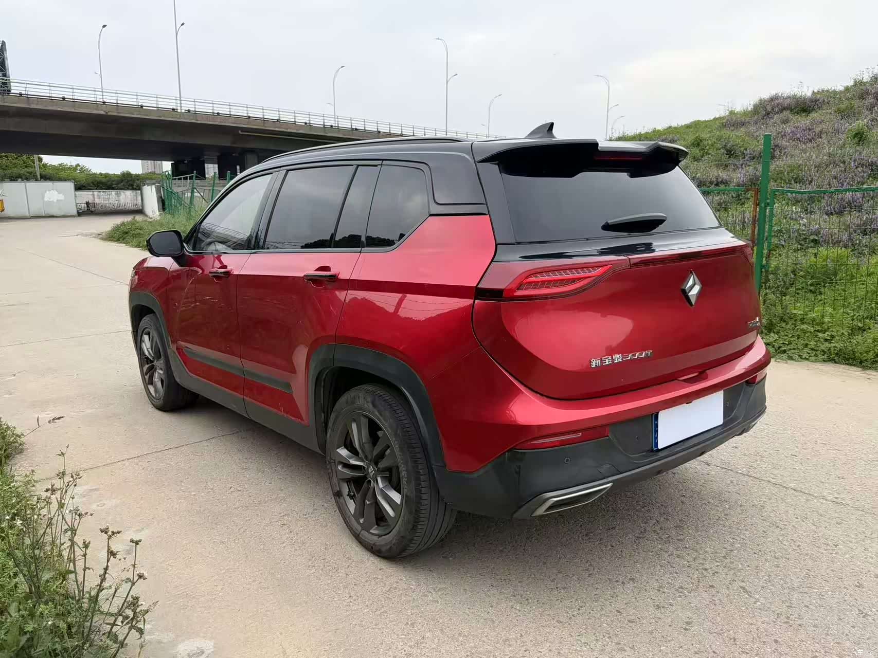 Wuling RS-5, 2020 11