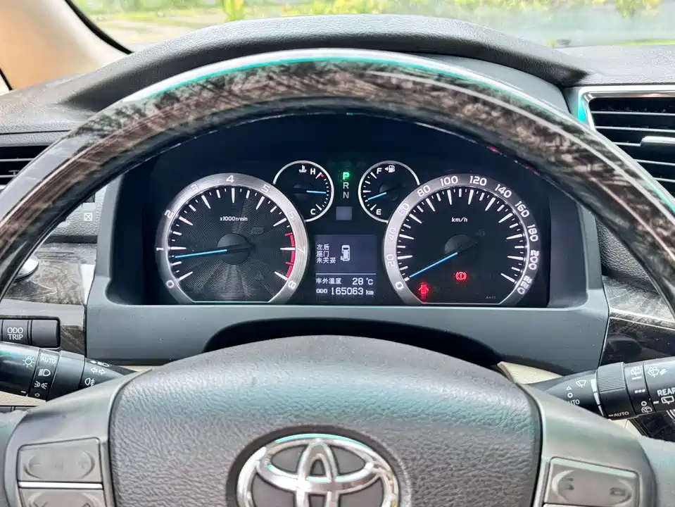 Toyota Elfa