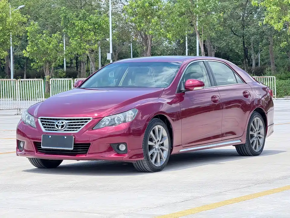 Toyota Reiz