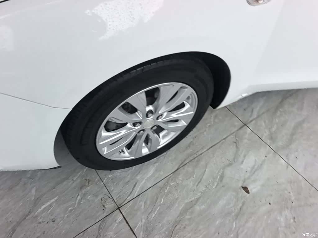 Buick V, 2018 23