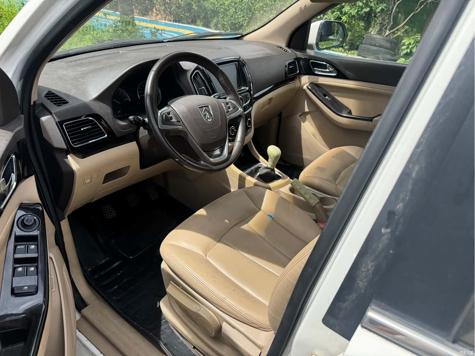Wuling 730, 2014 все фото