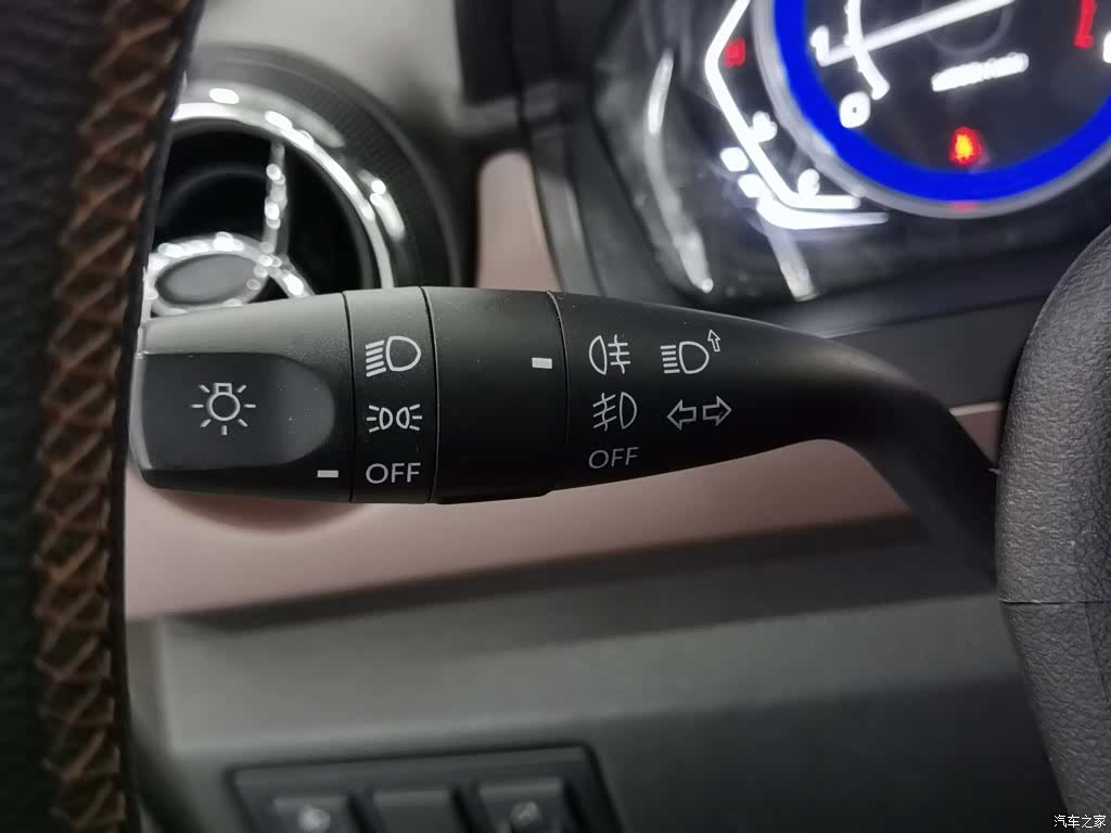 BAIC Q25, 2018 21
