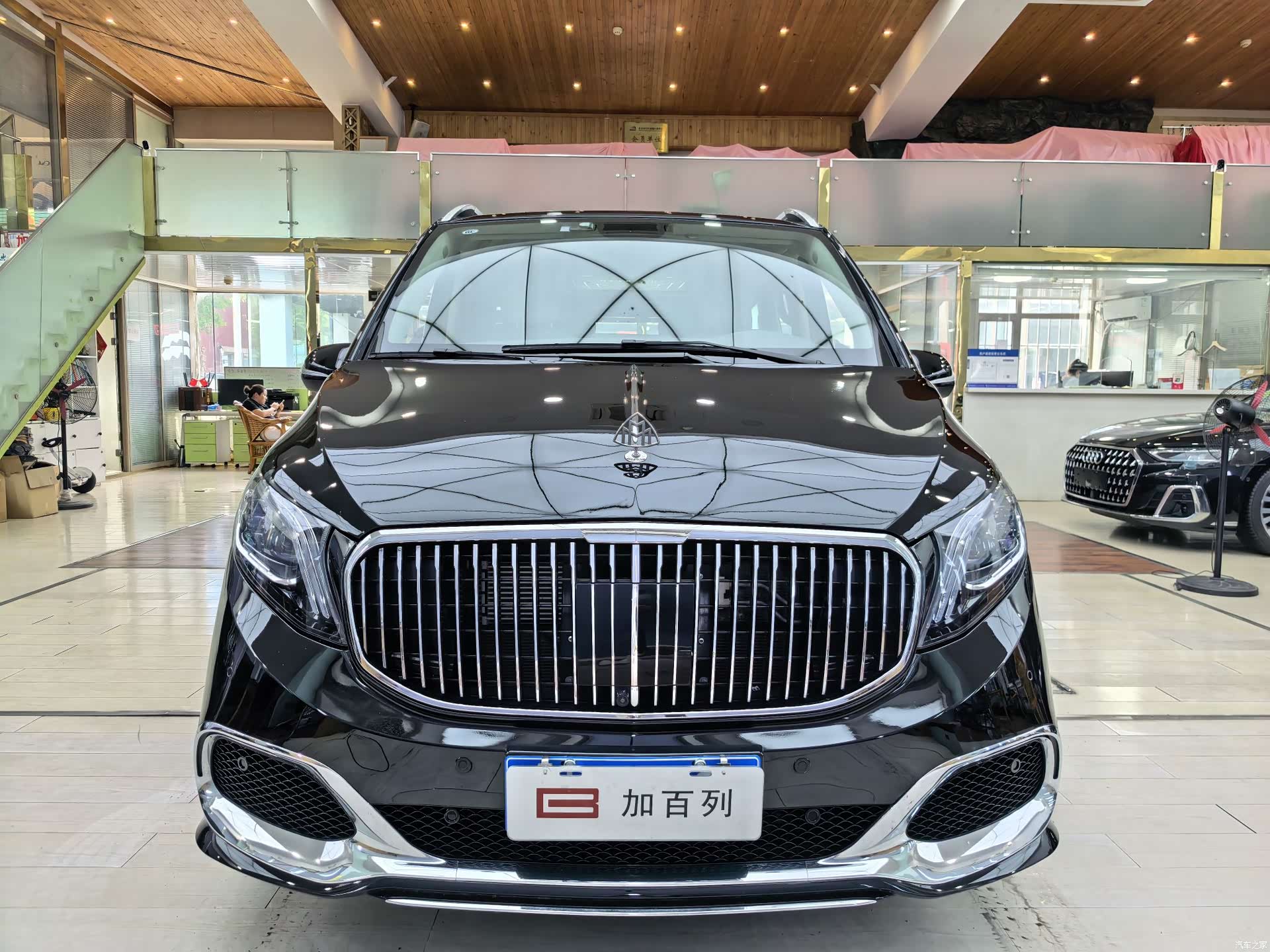 Mercedes-Benz 7, 2023 2