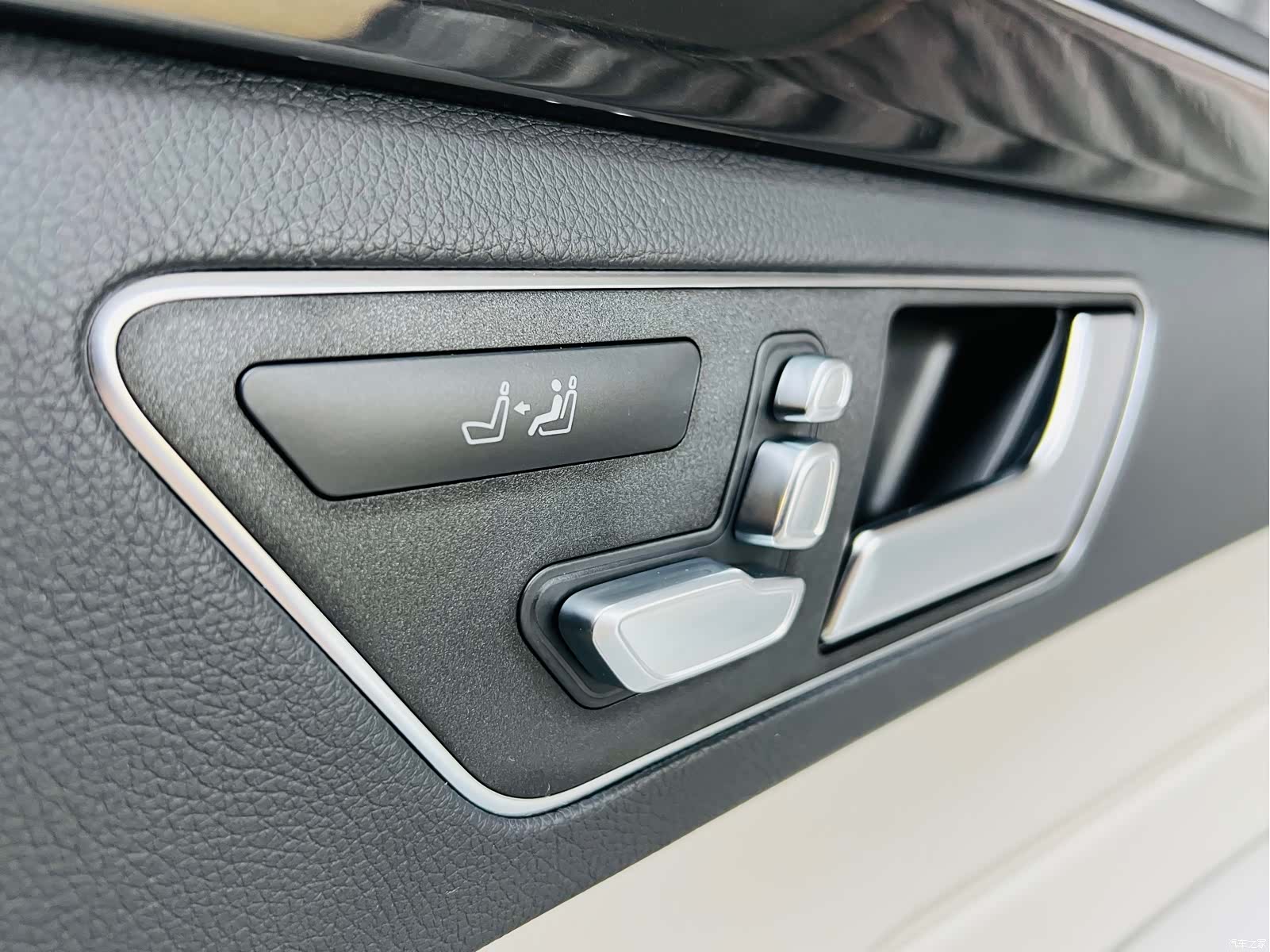 Mercedes-Benz E-Class, 2014 13