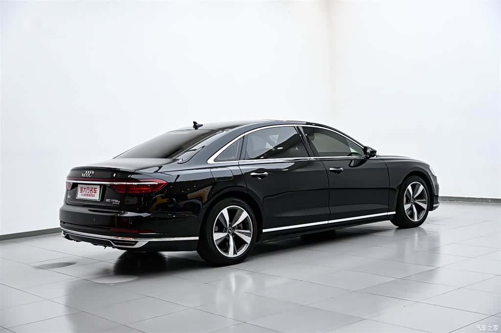 Audi A8L, 2022 7