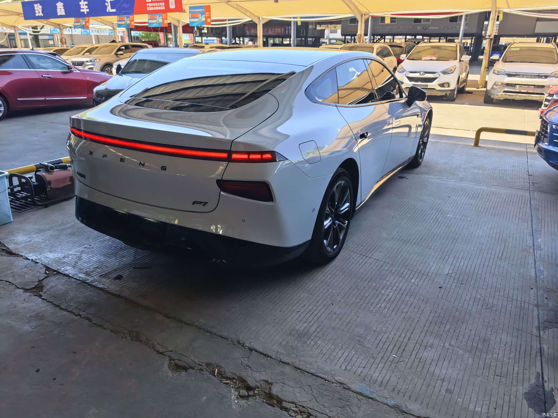 Xpeng P7, 2022 10