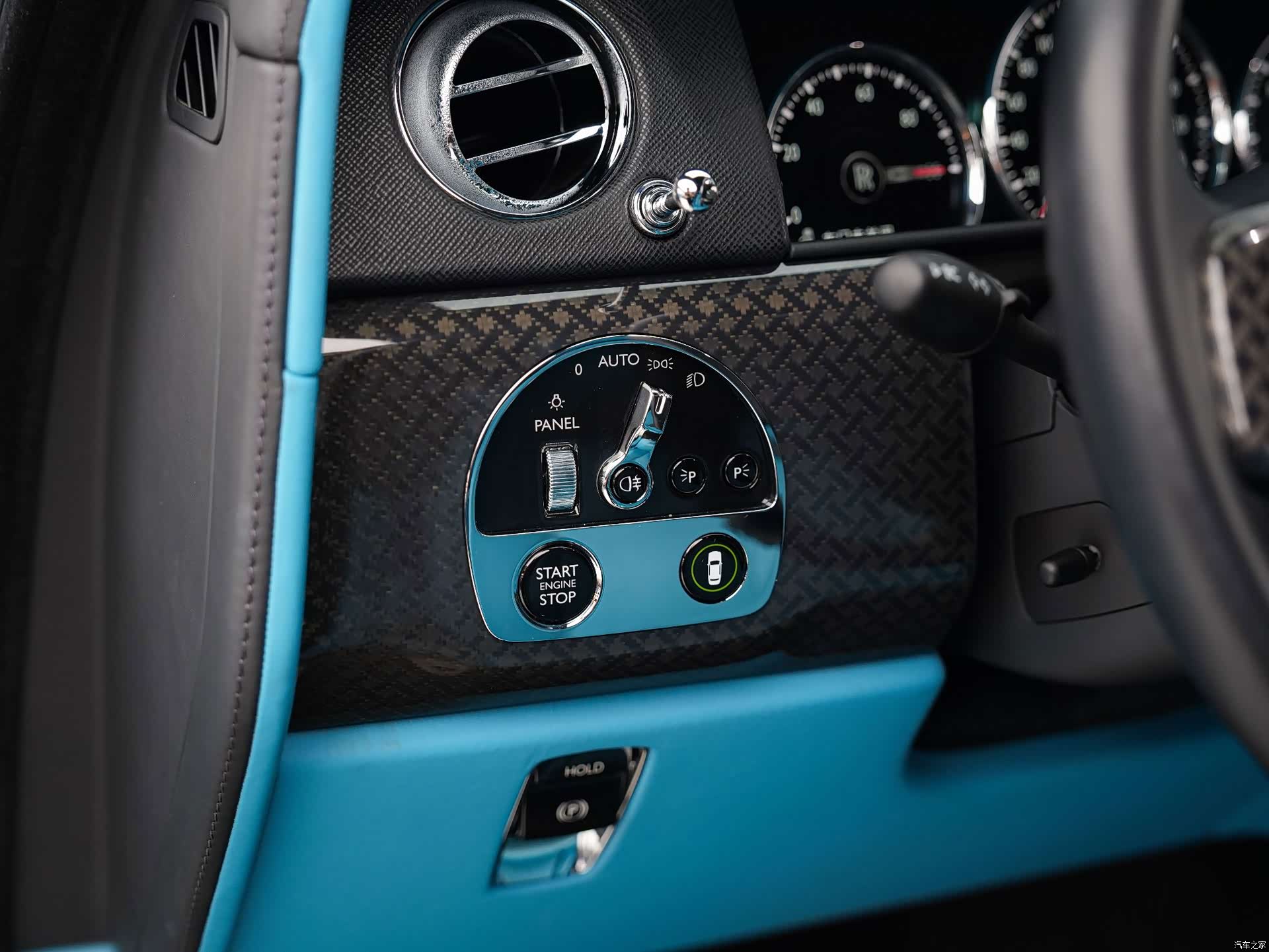 Rolls-Royce Cullinan, 2021 12