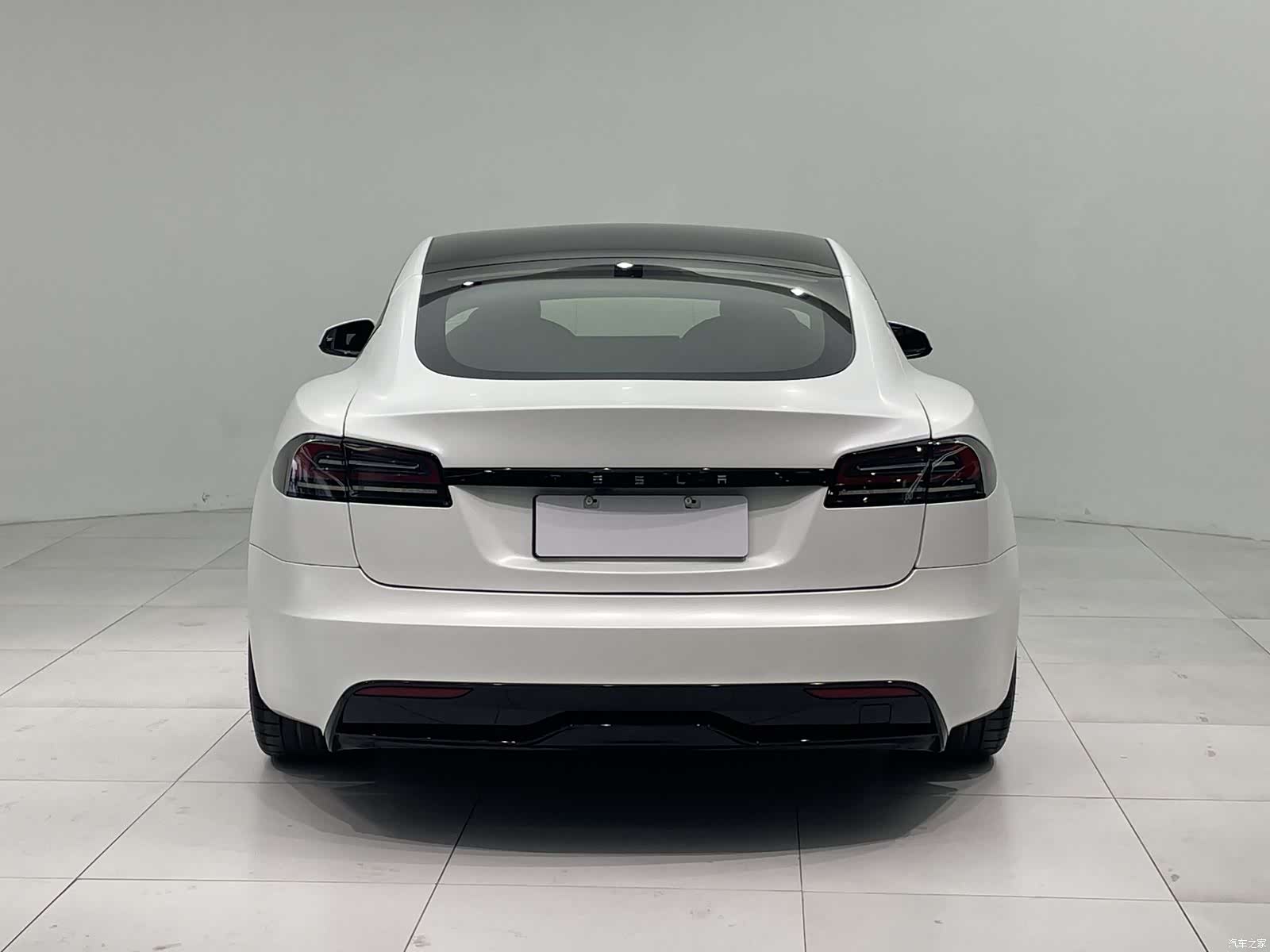 Tesla Model S, 2023 все фото