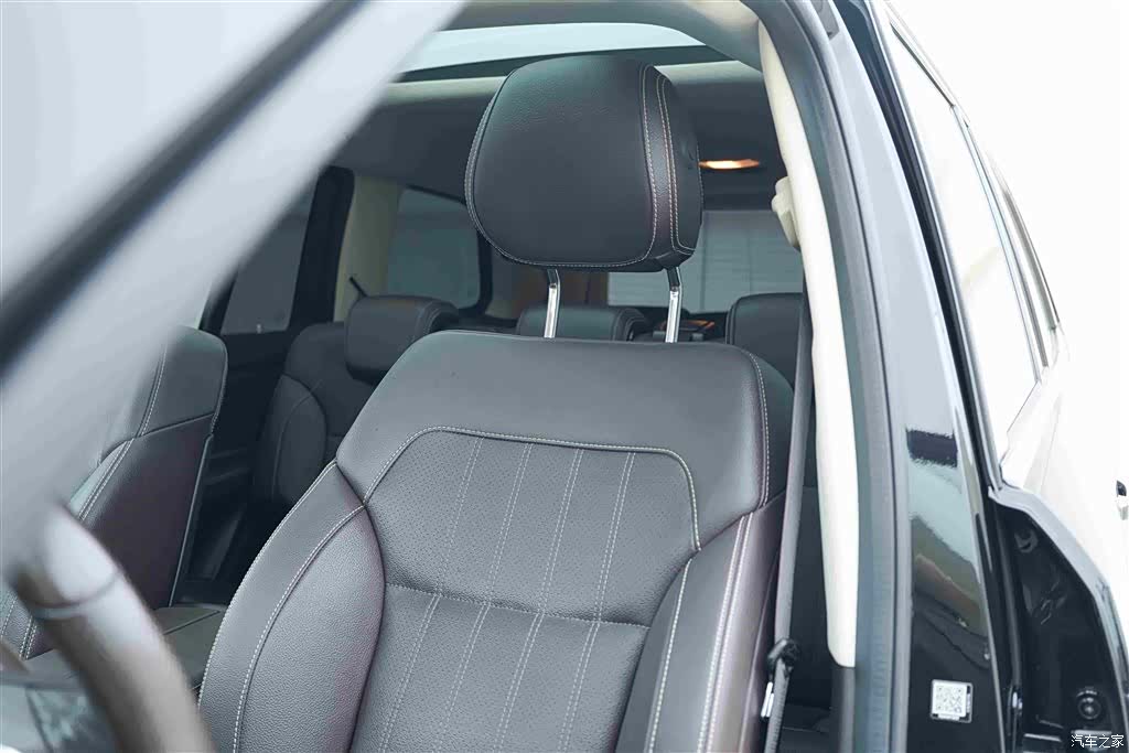 Mercedes-Benz GLS, 2018 13
