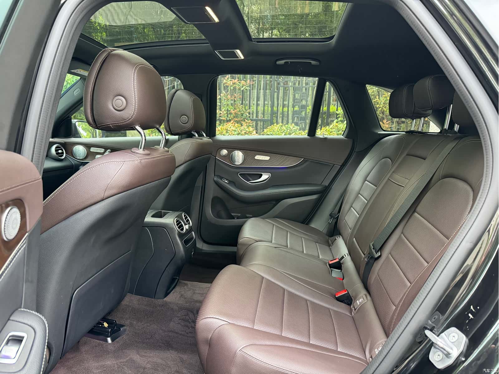 Mercedes-Benz GLC, 2019 16