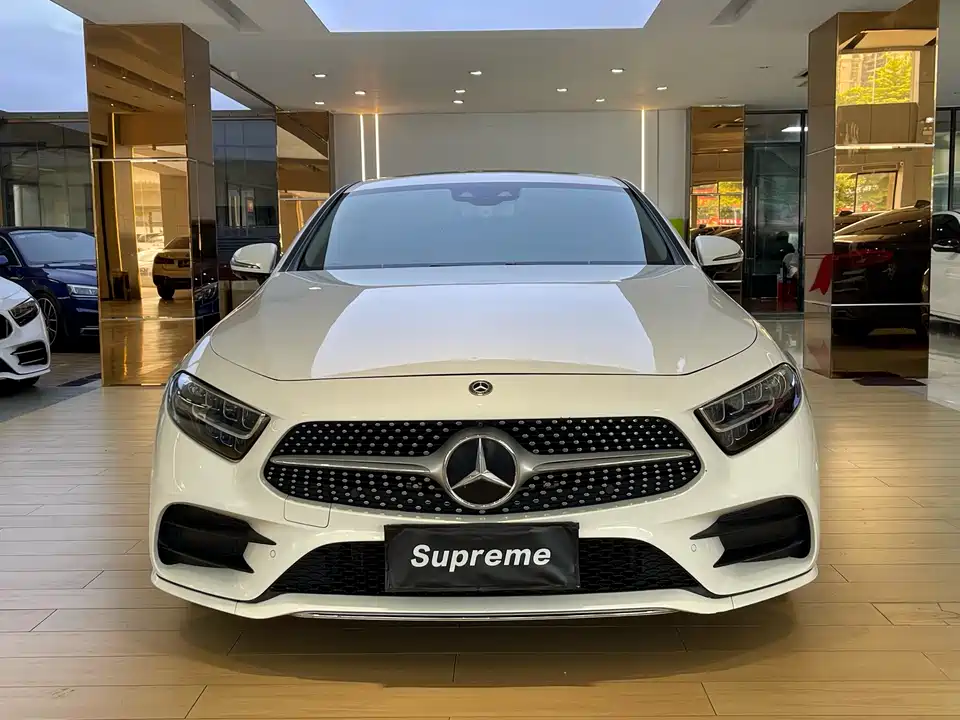 Mercedes-Benz CLS Mercedes-Benz CLS