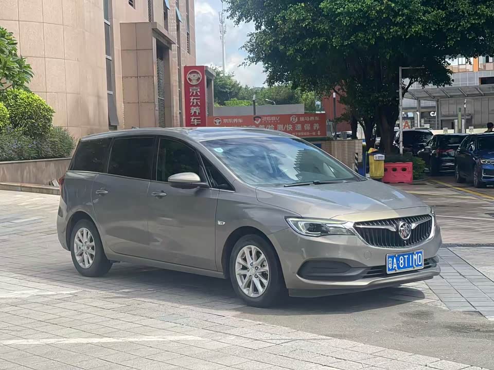 Buick GL6