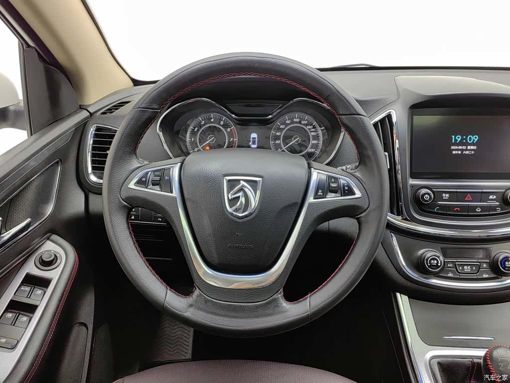Wuling 560, 2015 11