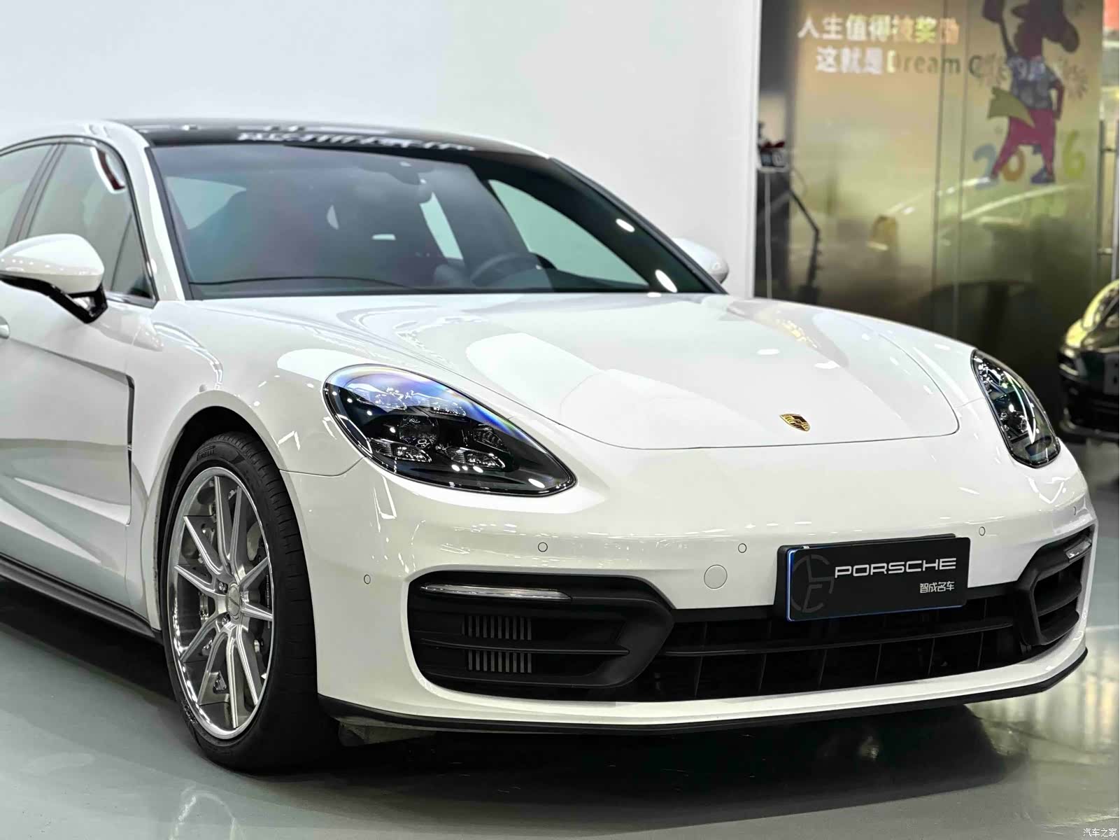 Porsche Panamera, 2023 10