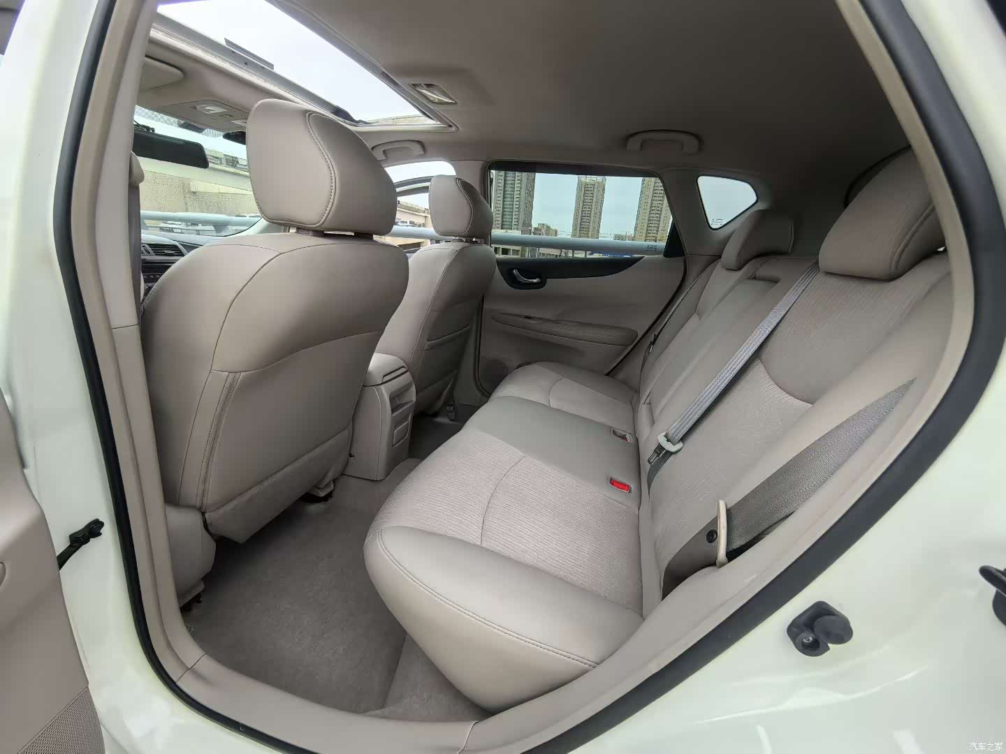 Nissan Sylphy, 2013 7