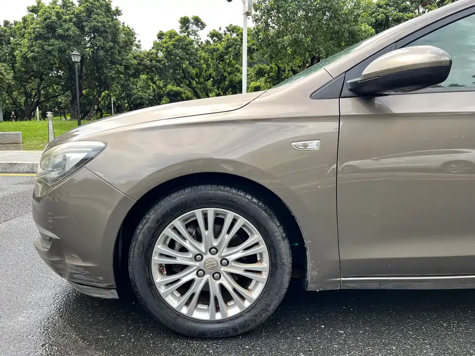 Buick Yinglang