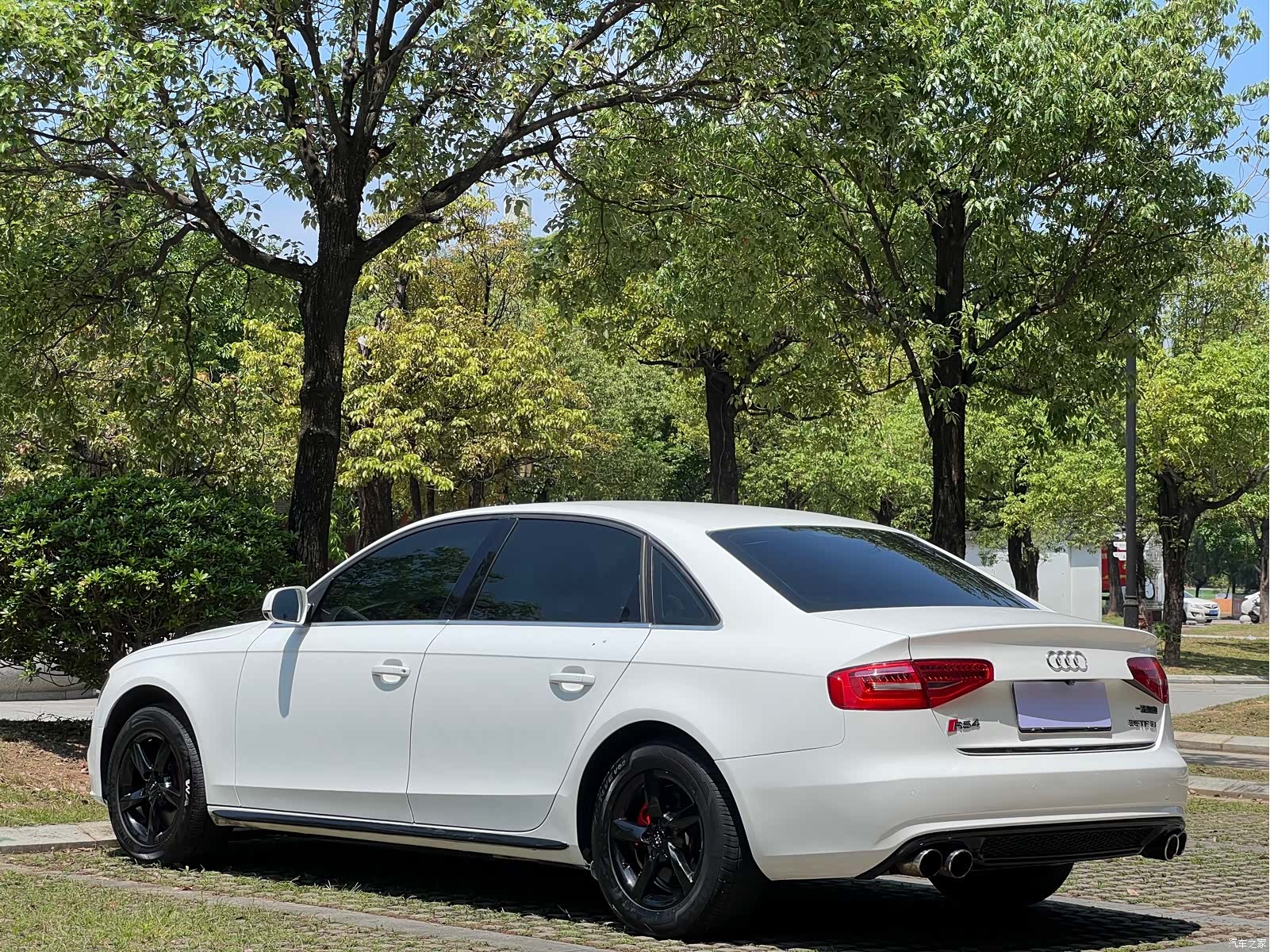 Audi A4L, 2014 16