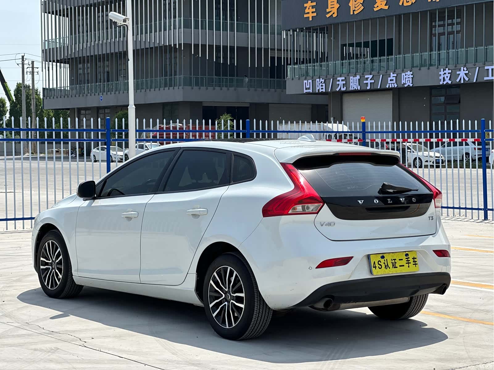 Volvo V40, 2019 21
