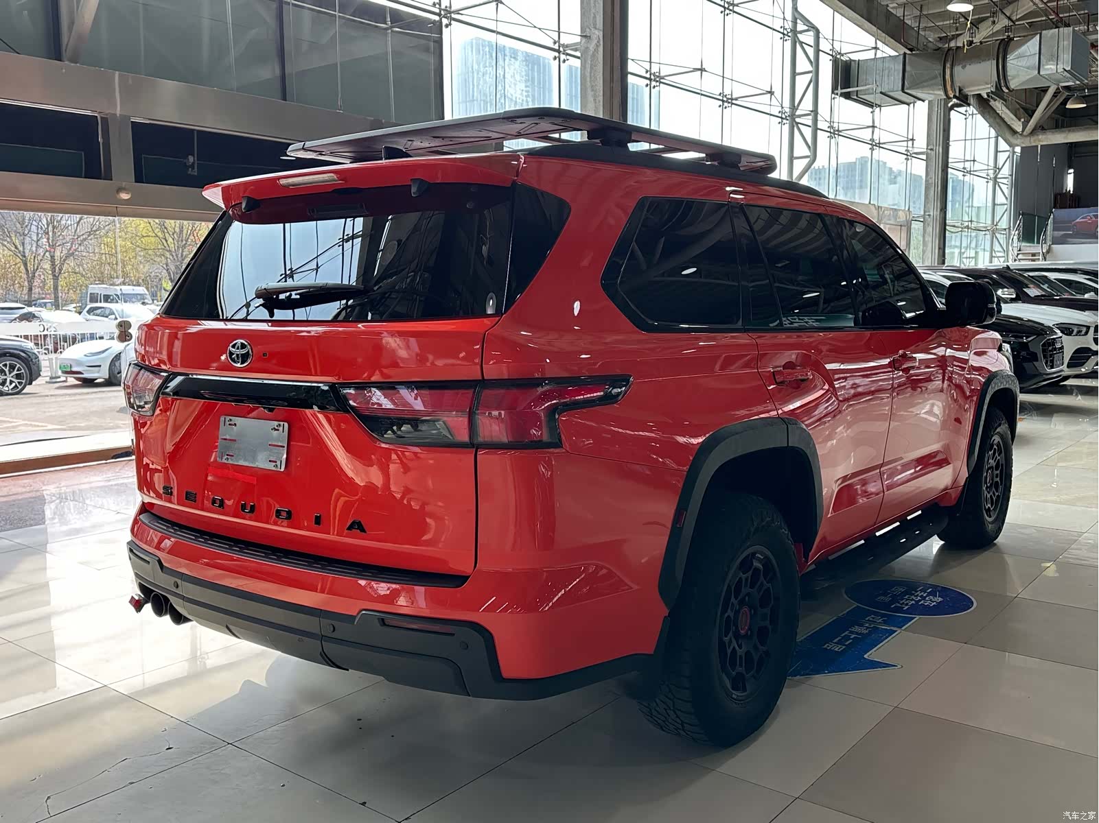Toyota Sequoia, 2023 4