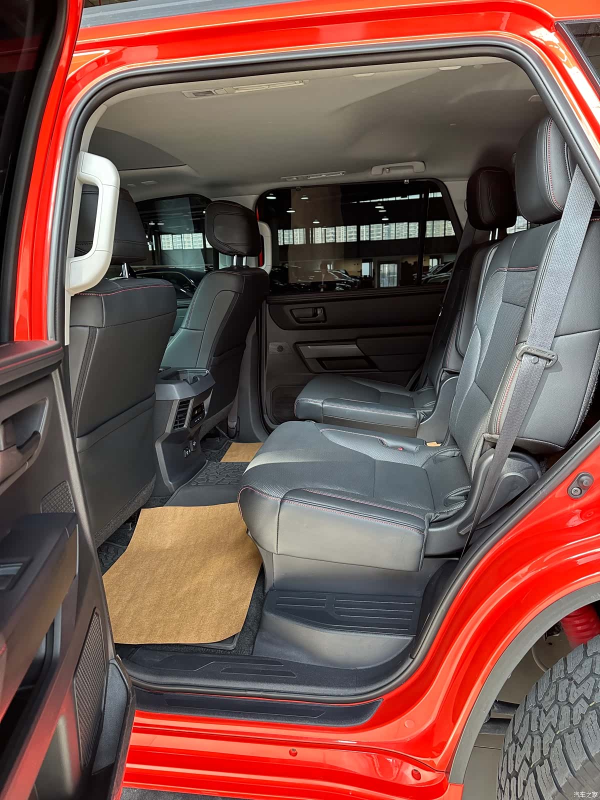 Toyota Sequoia, 2023 13
