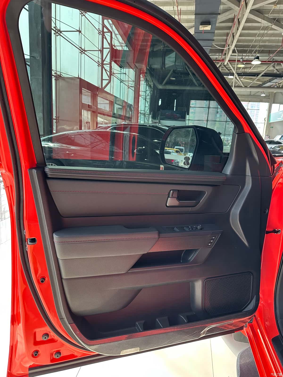 Toyota Sequoia, 2023 8