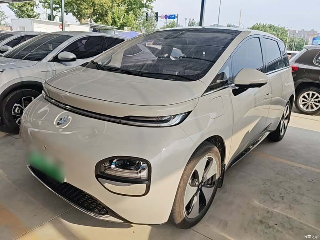 Wuling 460, 2023 1