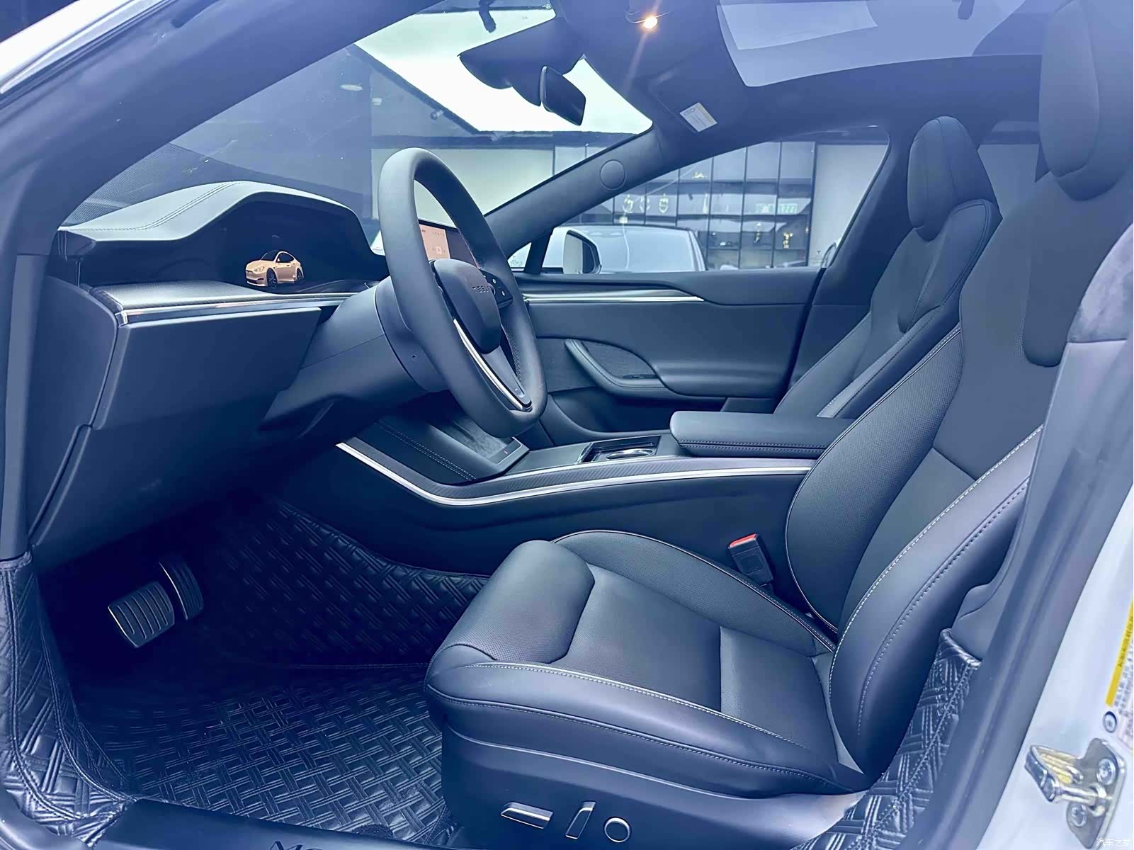 Tesla Model S, 2023 7