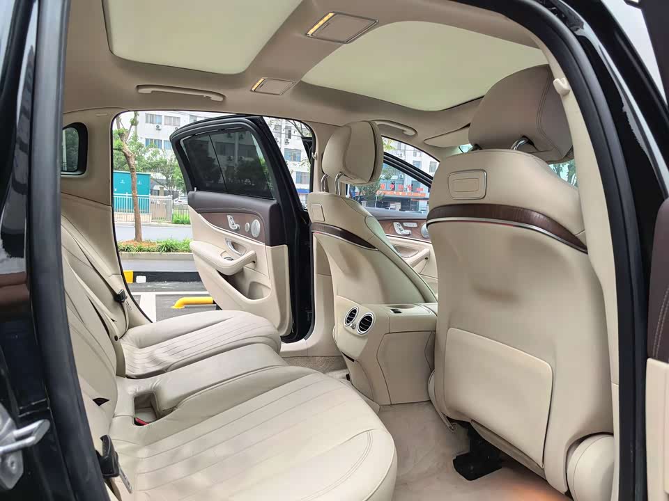 Mercedes-Benz E-class Mercedes-Benz E-class