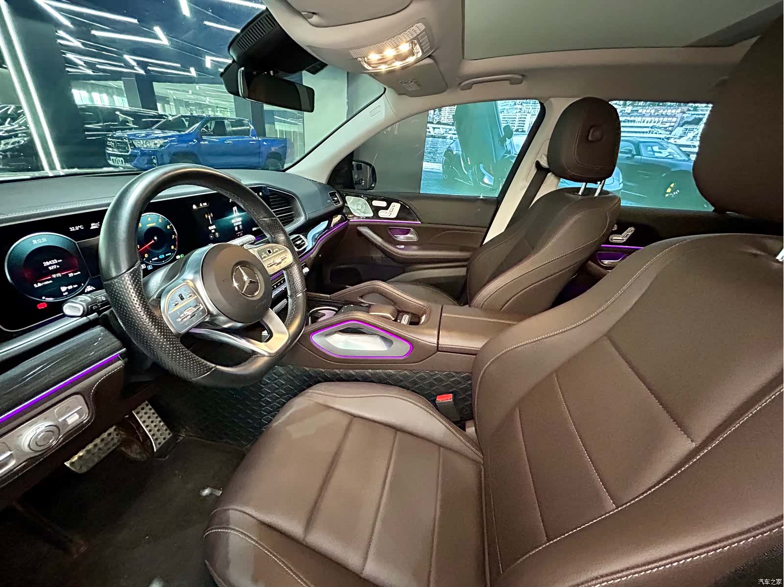 Mercedes-Benz GLS, 2023 9