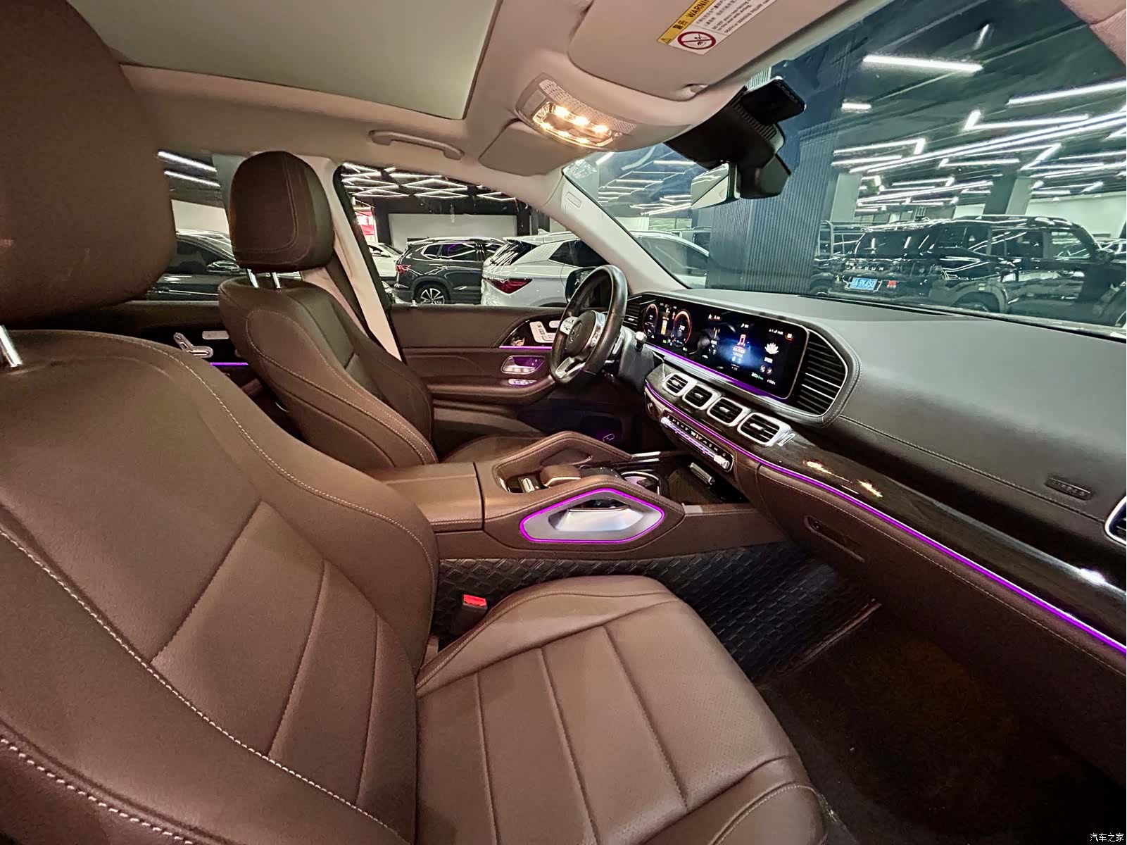 Mercedes-Benz GLS, 2023 38