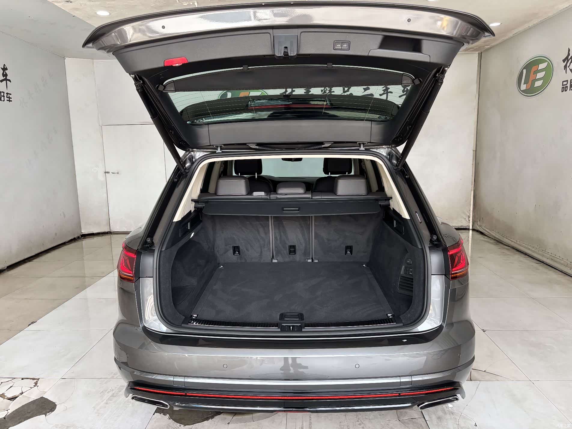 Volkswagen Touareg, 2022 28