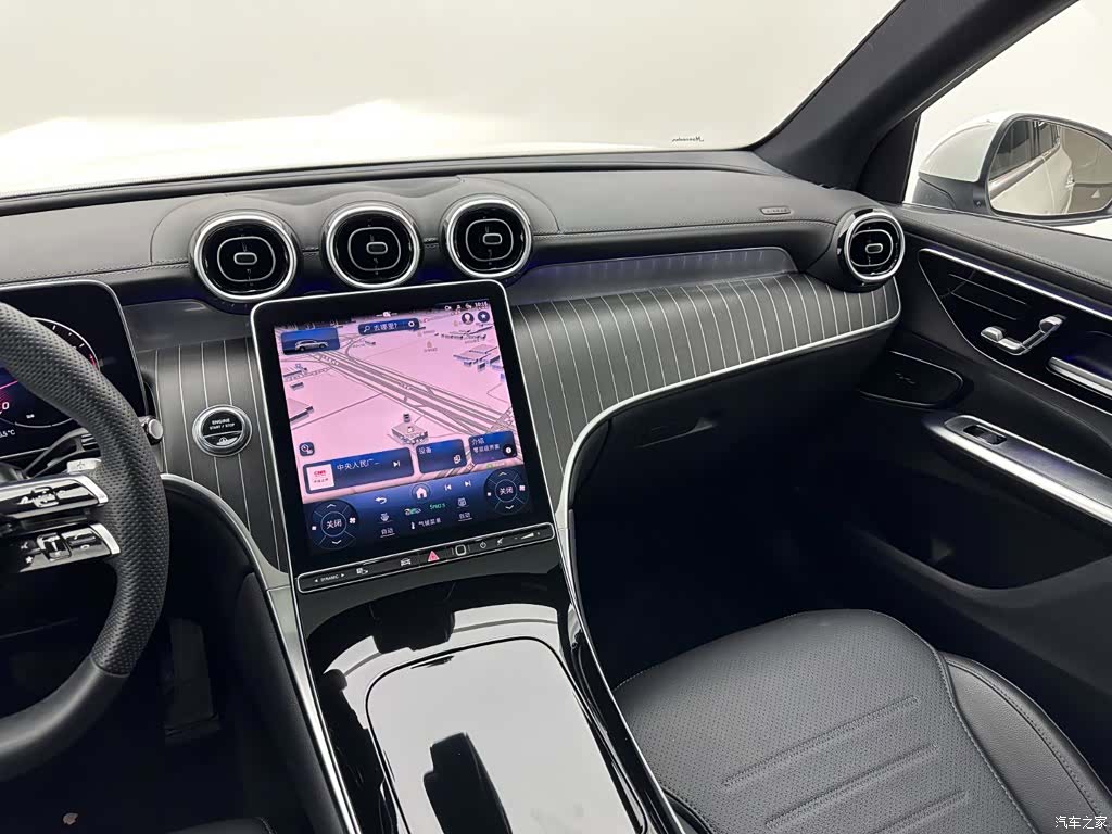 Mercedes-Benz GLC, 2023 15