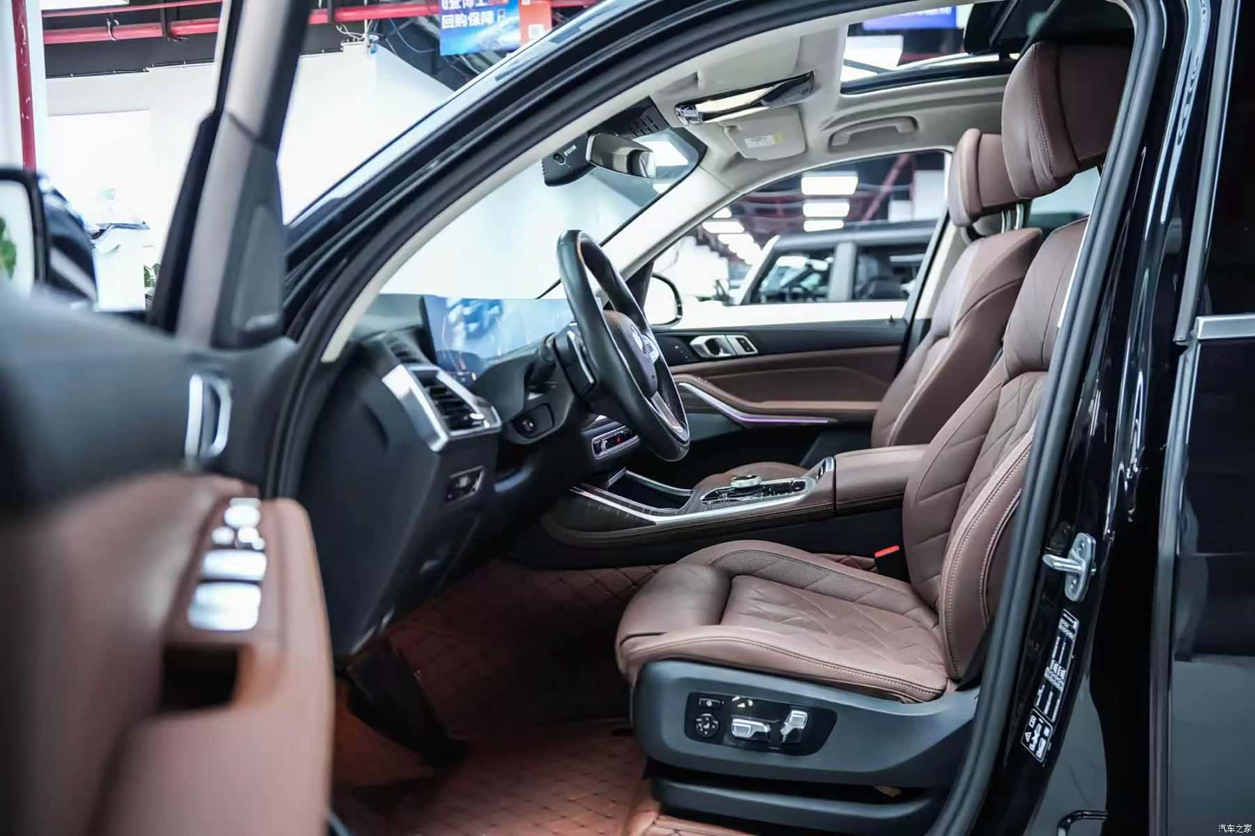 BMW X7, 2023 10