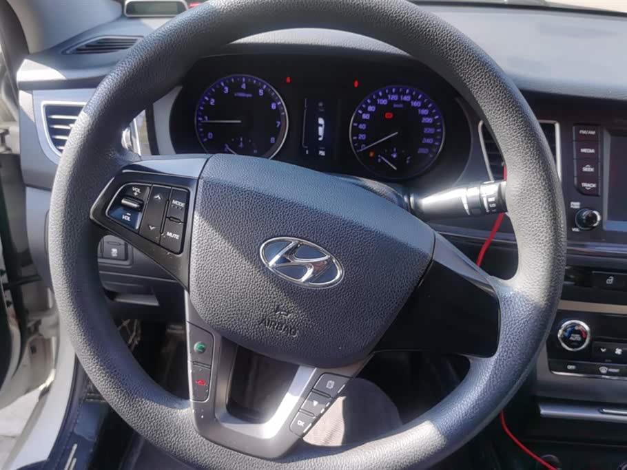 Hyundai Name picture