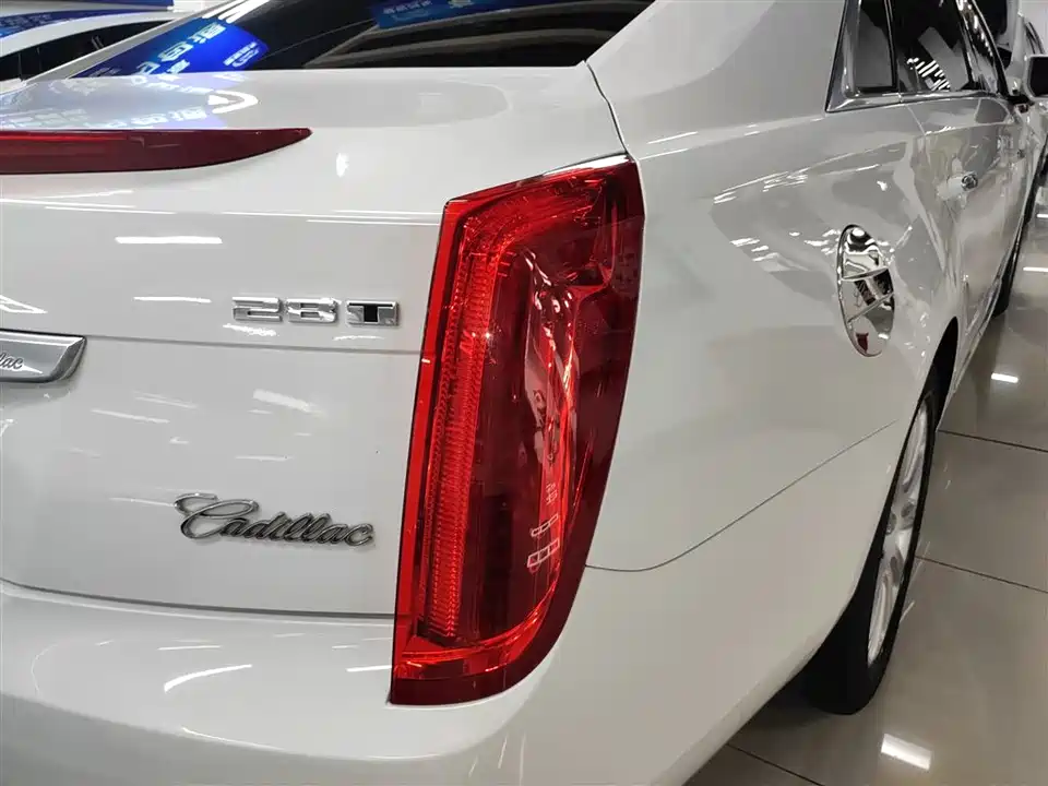 Cadillac XTS