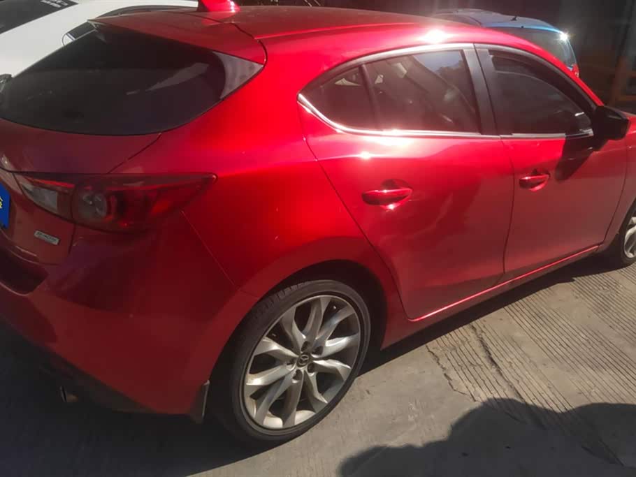 Mazda 3 Angkesaila