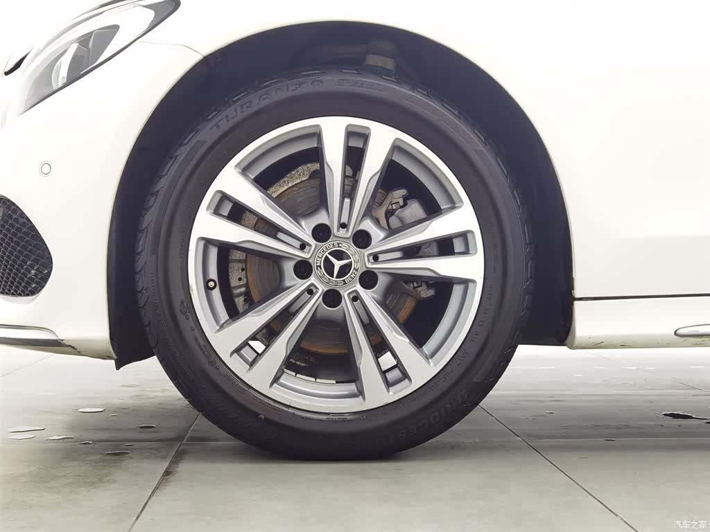 Mercedes-Benz C-Class, 2018 17