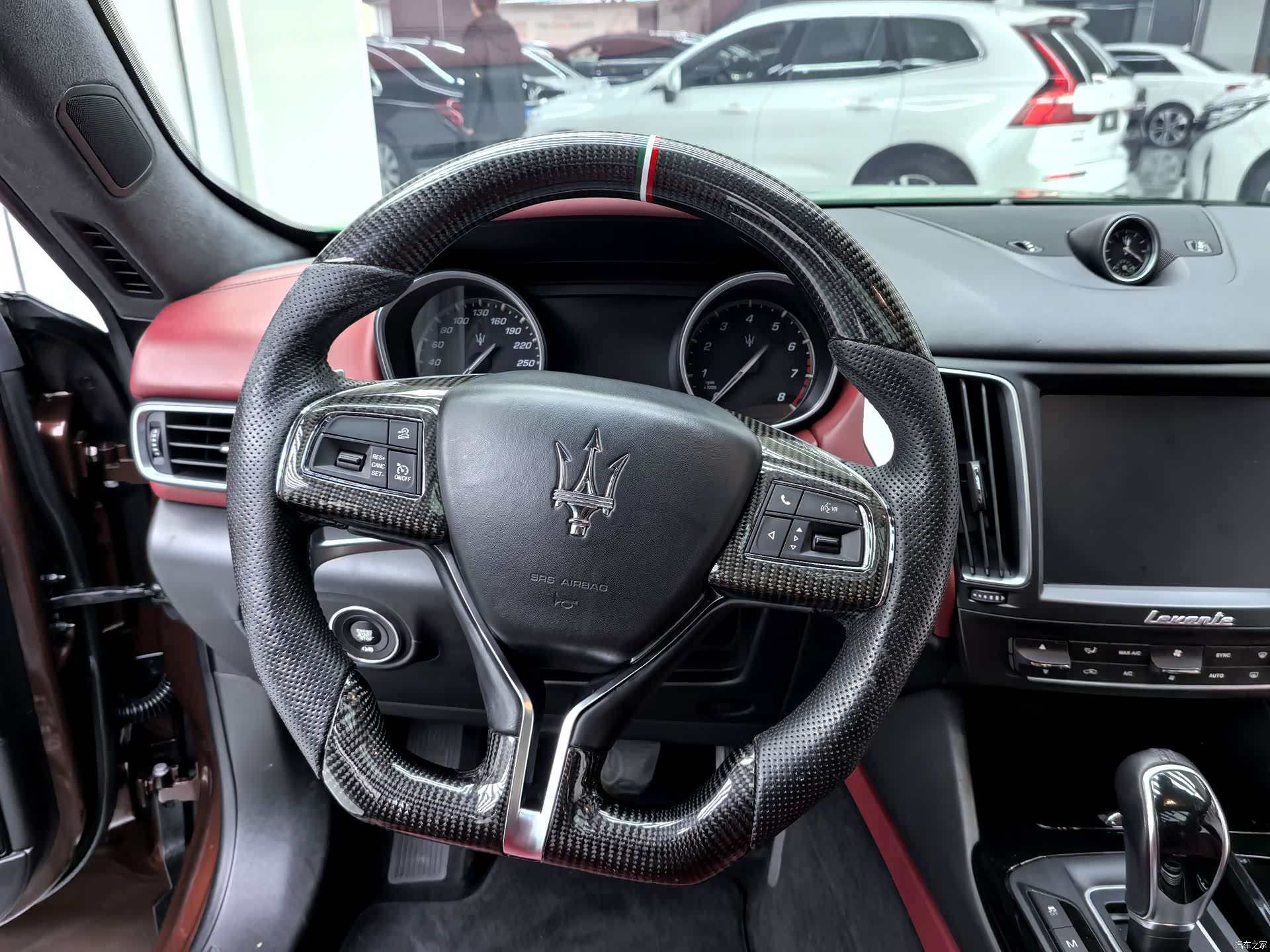 Maserati Levante, 2016 8