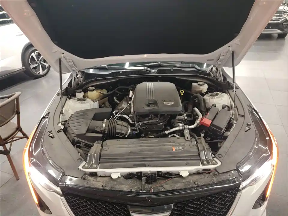 Cadillac CT4