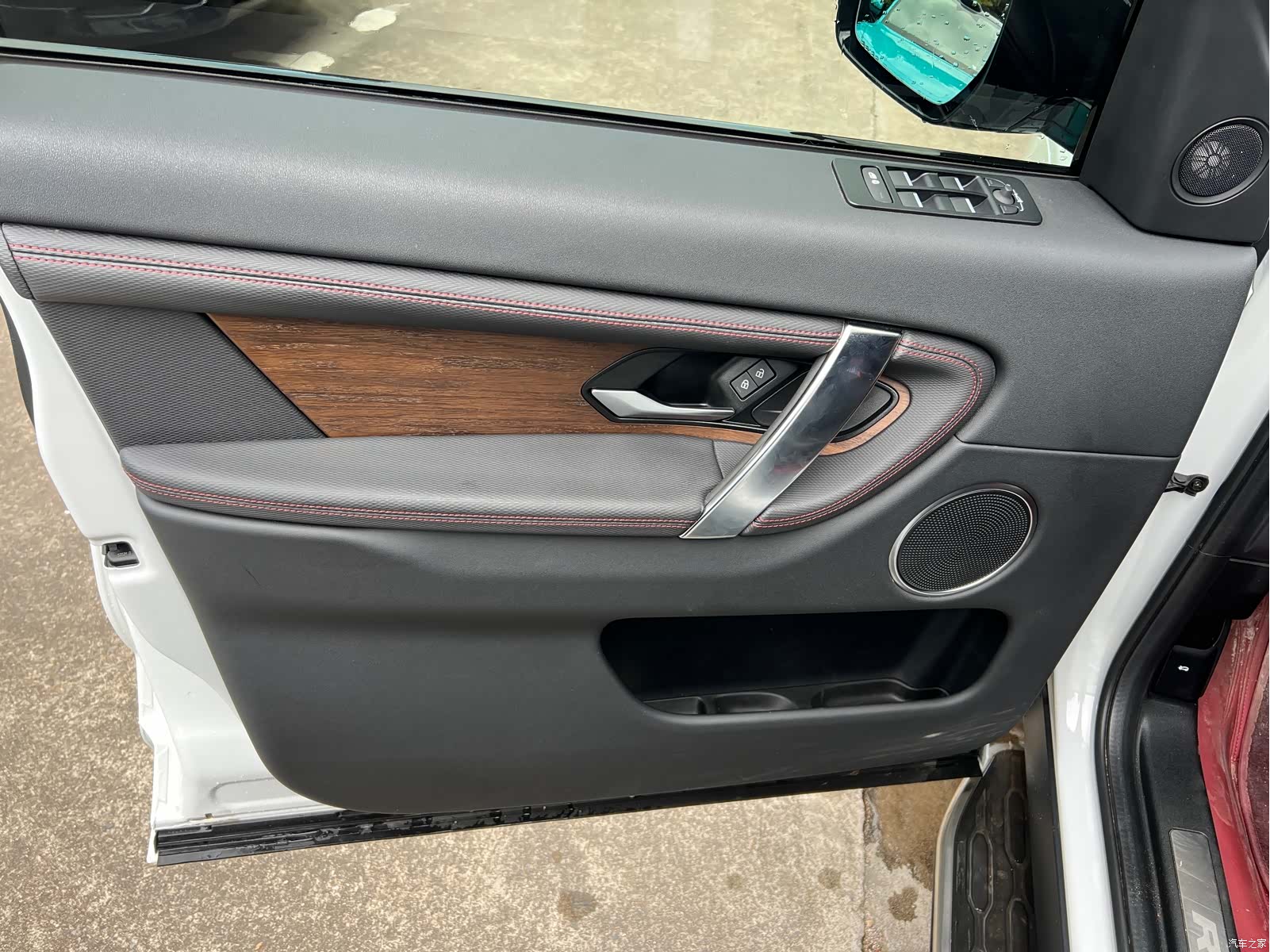 Land Rover Discovery, 2023 6