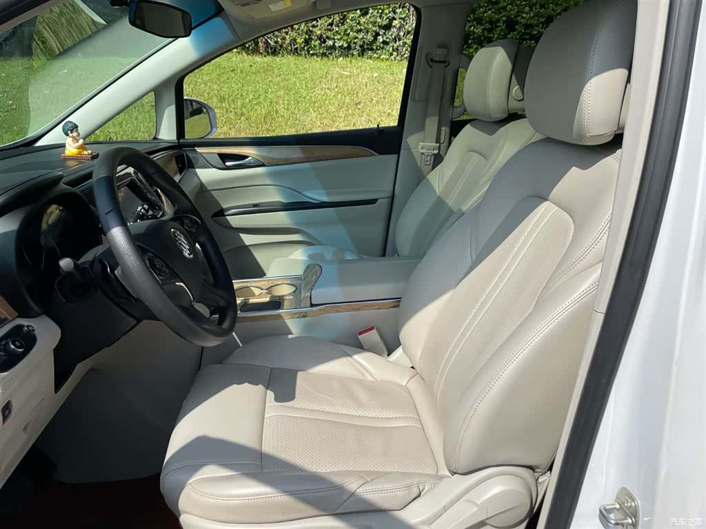 Buick GL8, 2020 8